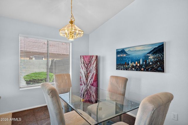 687 E PALOMINO Way, San Tan Valley, AZ 85143
