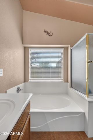 687 E PALOMINO Way, San Tan Valley, AZ 85143