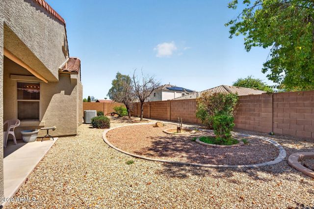 687 E PALOMINO Way, San Tan Valley, AZ 85143