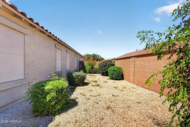 687 E PALOMINO Way, San Tan Valley, AZ 85143