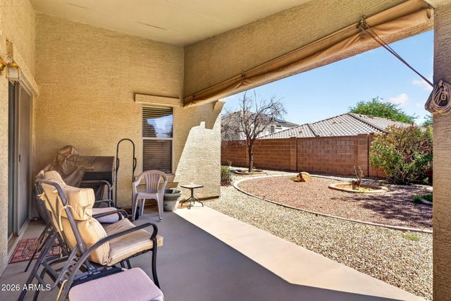 687 E PALOMINO Way, San Tan Valley, AZ 85143
