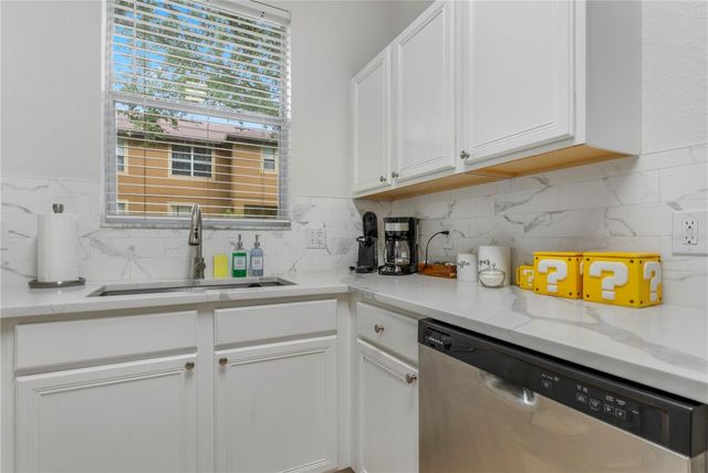 316 CAMBRIA AVENUE, Davenport, FL 33897