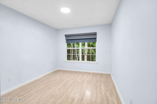 38 Oxford Court, Englishtown, NJ 07726