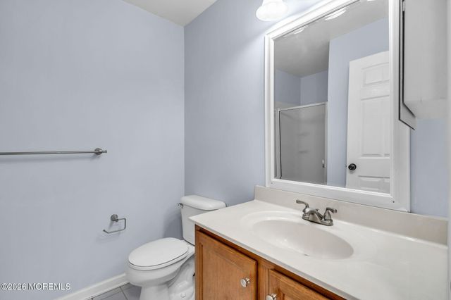 38 Oxford Court, Englishtown, NJ 07726