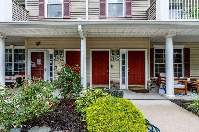 38 Oxford Court, Englishtown, NJ 07726