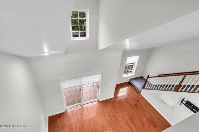 38 Oxford Court, Englishtown, NJ 07726