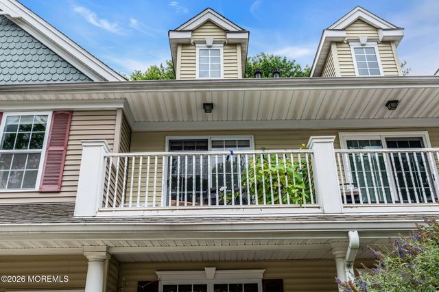 38 Oxford Court, Englishtown, NJ 07726