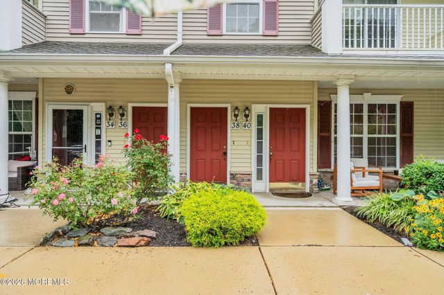 38 Oxford Court, Englishtown, NJ 07726