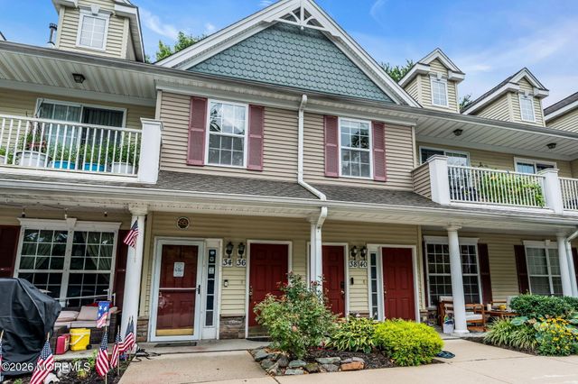 38 Oxford Court, Englishtown, NJ 07726