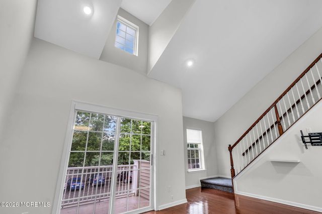 38 Oxford Court, Englishtown, NJ 07726