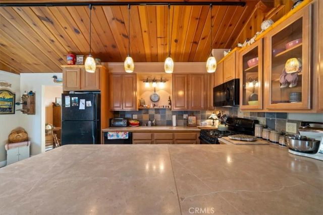 1004 Wendy Avenue, Big Bear, CA 92314
