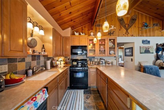 1004 Wendy Avenue, Big Bear, CA 92314