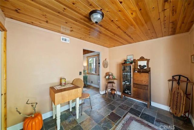 1004 Wendy Avenue, Big Bear, CA 92314