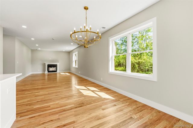 9 Bills Lane, Milton, NY 12547