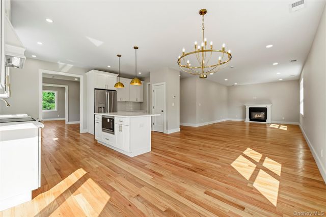9 Bills Lane, Milton, NY 12547