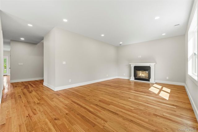 9 Bills Lane, Milton, NY 12547
