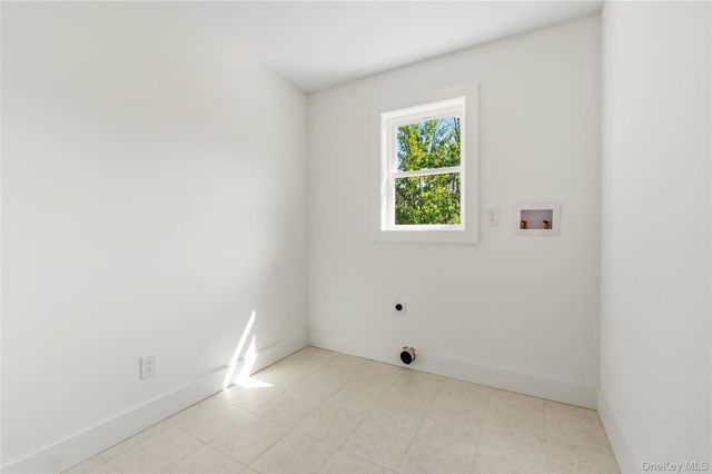9 Bills Lane, Milton, NY 12547