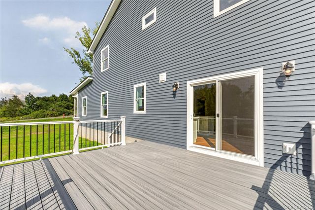 9 Bills Lane, Milton, NY 12547