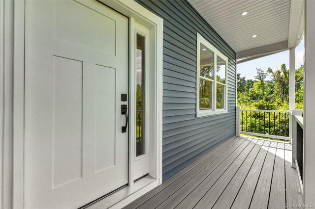 9 Bills Lane, Milton, NY 12547