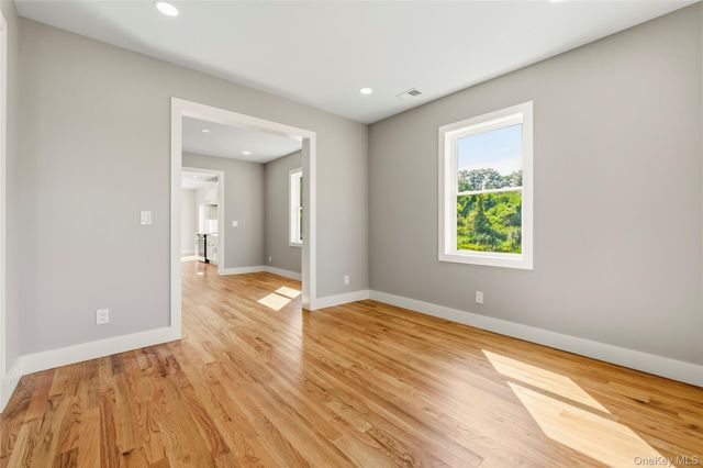 9 Bills Lane, Milton, NY 12547