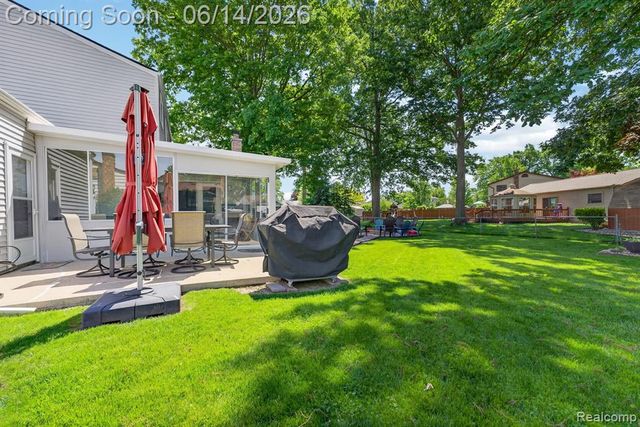21659 Birch Street, Trenton, MI 48183