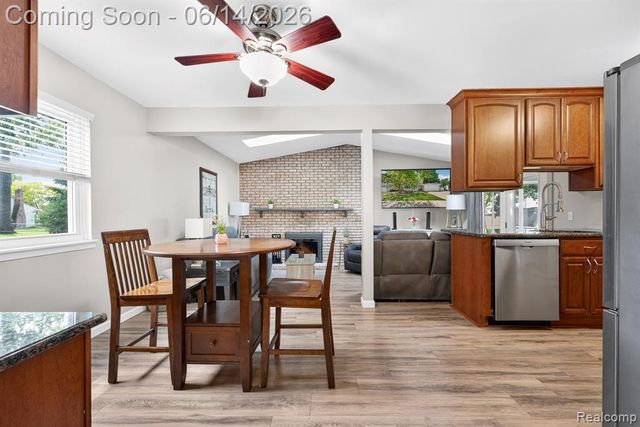 21659 Birch Street, Trenton, MI 48183