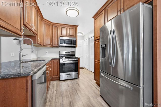 21659 Birch Street, Trenton, MI 48183