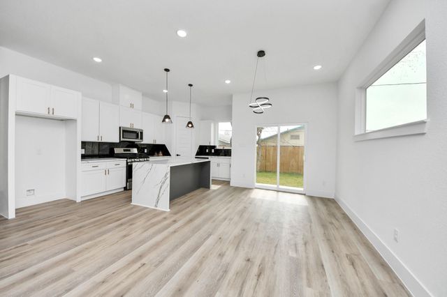 3524 Rebecca Street, Houston, TX 77021