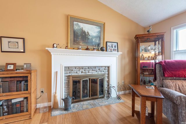 2258 E Cape Cod Drive, Bloomington, IN 47401