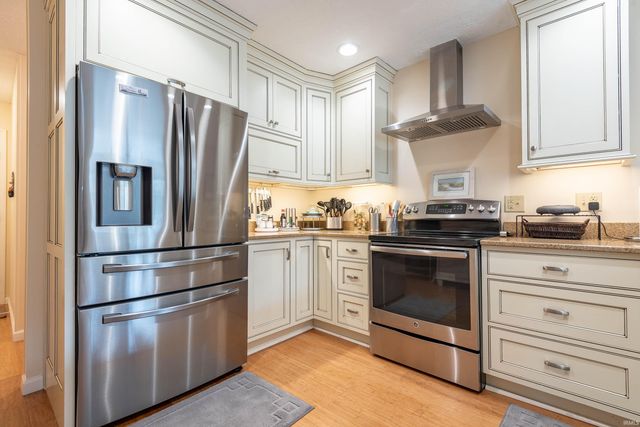 2258 E Cape Cod Drive, Bloomington, IN 47401