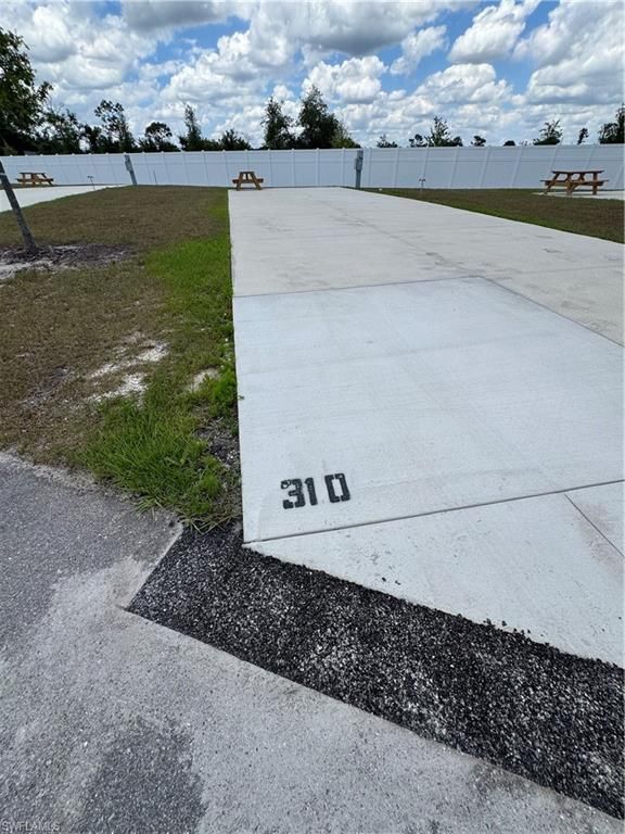 310 Horizon RD, Punta Gorda, FL 33982