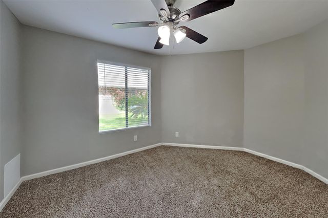 8607 Pines Place Drive, Humble, TX 77346
