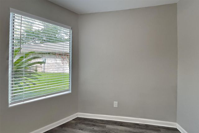 8607 Pines Place Drive, Humble, TX 77346