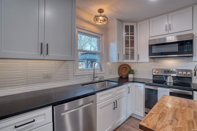 1755 Brian Drive, Newburgh, IN 47630