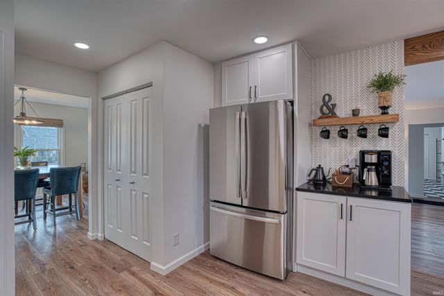 1755 Brian Drive, Newburgh, IN 47630