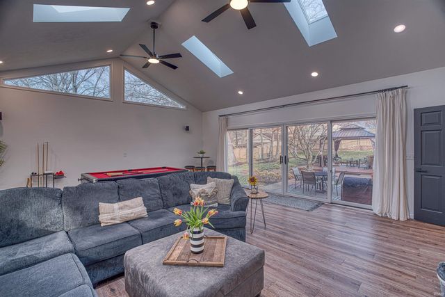 1755 Brian Drive, Newburgh, IN 47630