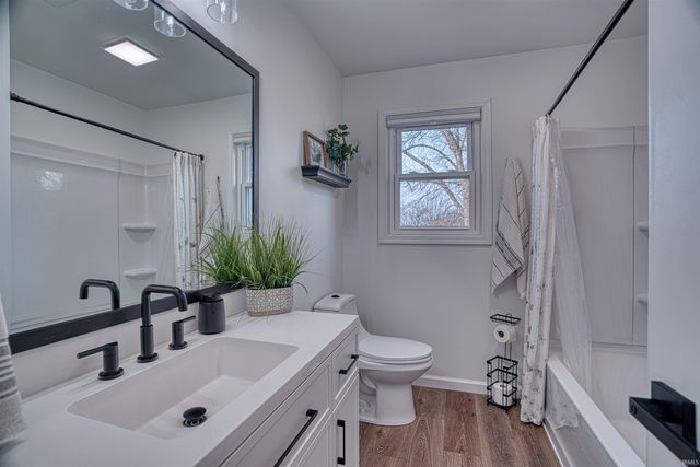 1755 Brian Drive, Newburgh, IN 47630