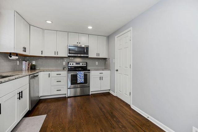 5705 W 78th Street, Prairie Village, KS 66208