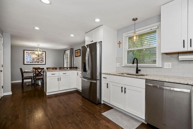 5705 W 78th Street, Prairie Village, KS 66208