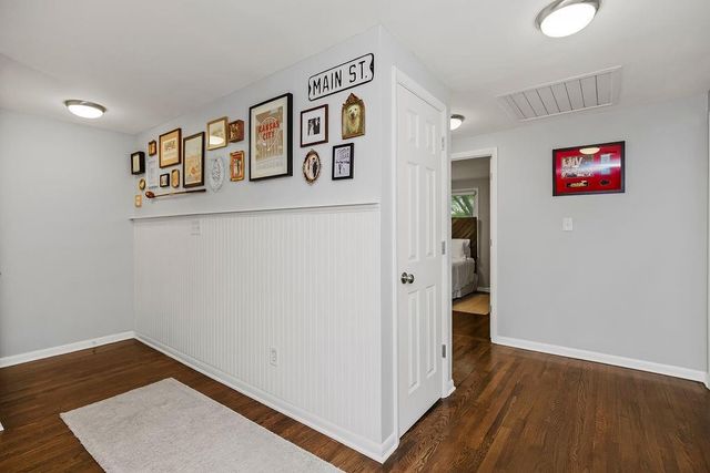 5705 W 78th Street, Prairie Village, KS 66208