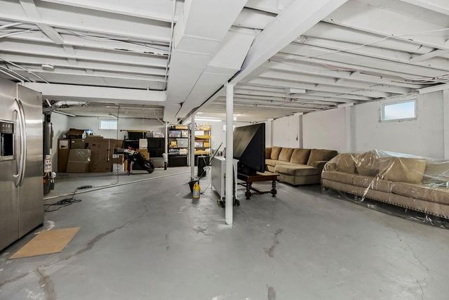 5705 W 78th Street, Prairie Village, KS 66208