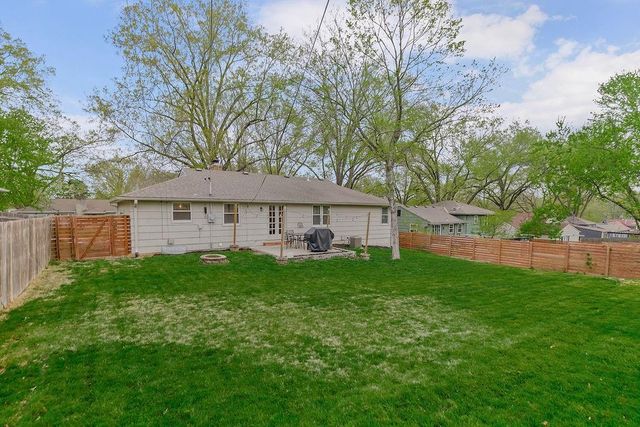 5705 W 78th Street, Prairie Village, KS 66208