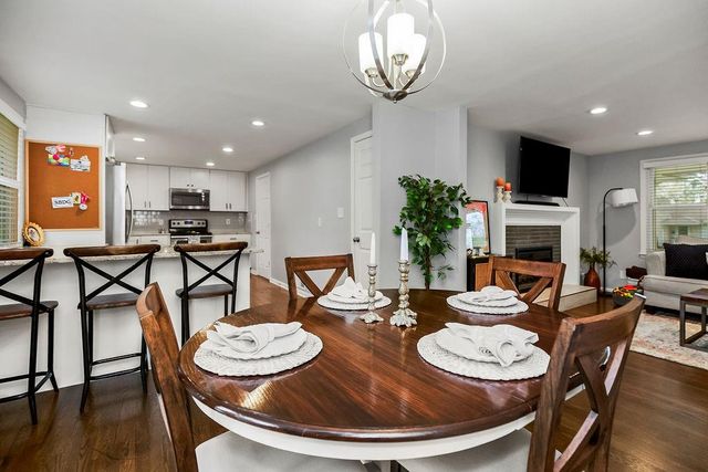 5705 W 78th Street, Prairie Village, KS 66208