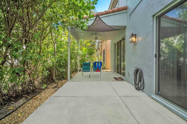 5319 Eagle Cay Way, Coconut Creek, FL 33073
