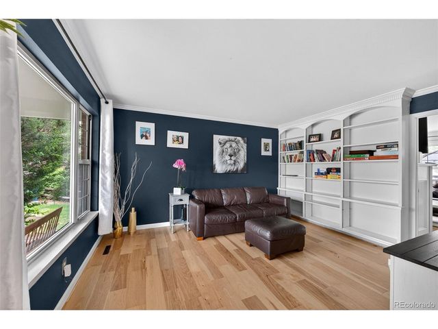 7105 S Hudson Cir, Centennial, CO 80122