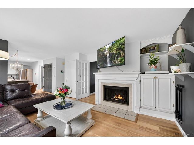 7105 S Hudson Cir, Centennial, CO 80122