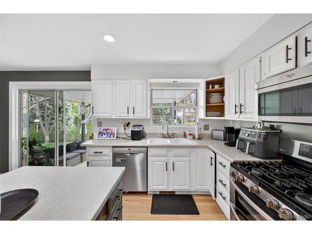 7105 S Hudson Cir, Centennial, CO 80122