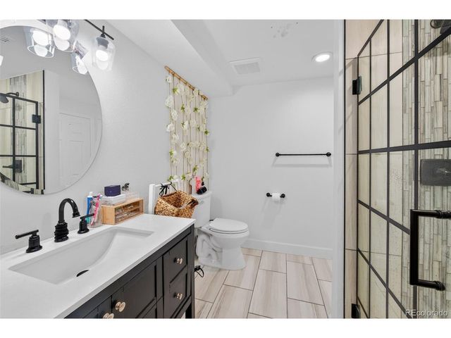 7105 S Hudson Cir, Centennial, CO 80122