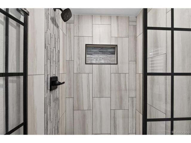 7105 S Hudson Cir, Centennial, CO 80122