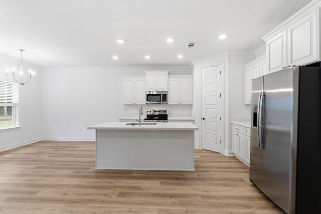 103 S Founders Way, Hattiesburg, MS 39401